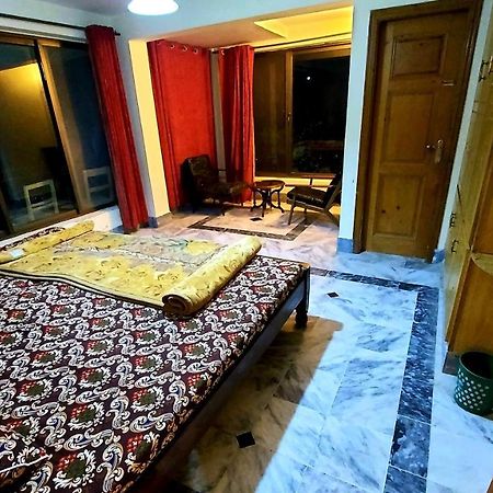 Shahrukh Heights Hotel Murree Exterior foto