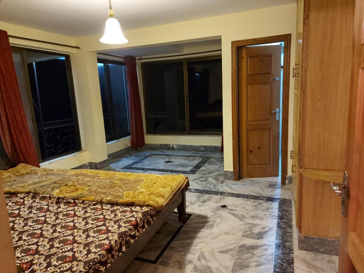 Shahrukh Heights Hotel Murree Exterior foto